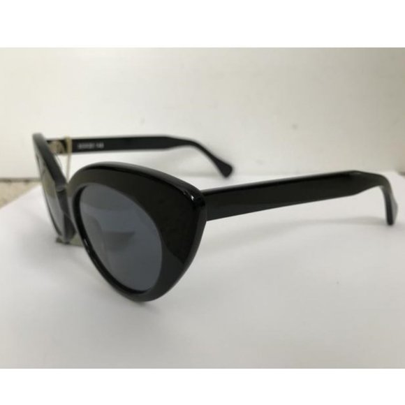 Roberi & Fraud Black Agnes Cat Eye Sunglasses - Picture 5 of 6